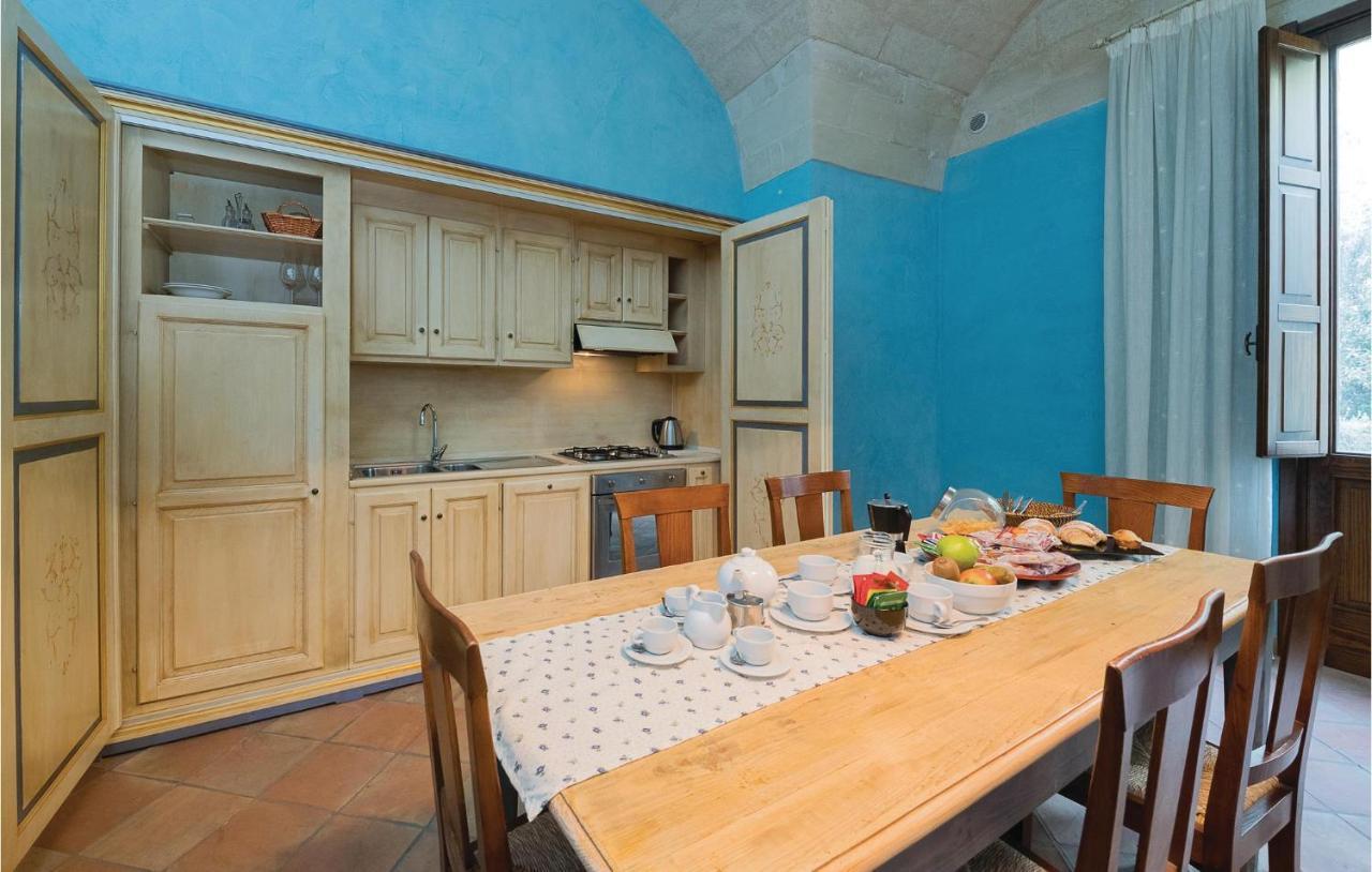 1 Bedroom Awesome Apartment In Lecce Le Exterior foto